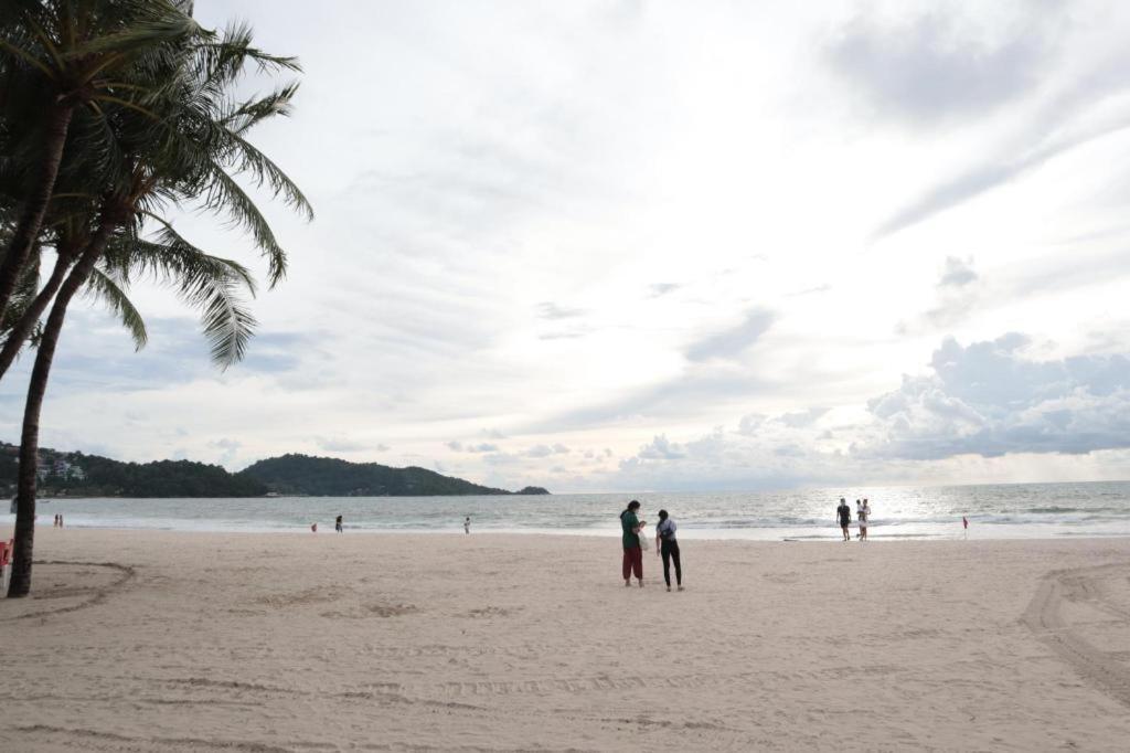 Oyo 292 The Oddy Hip Hotel Patong Eksteriør bilde