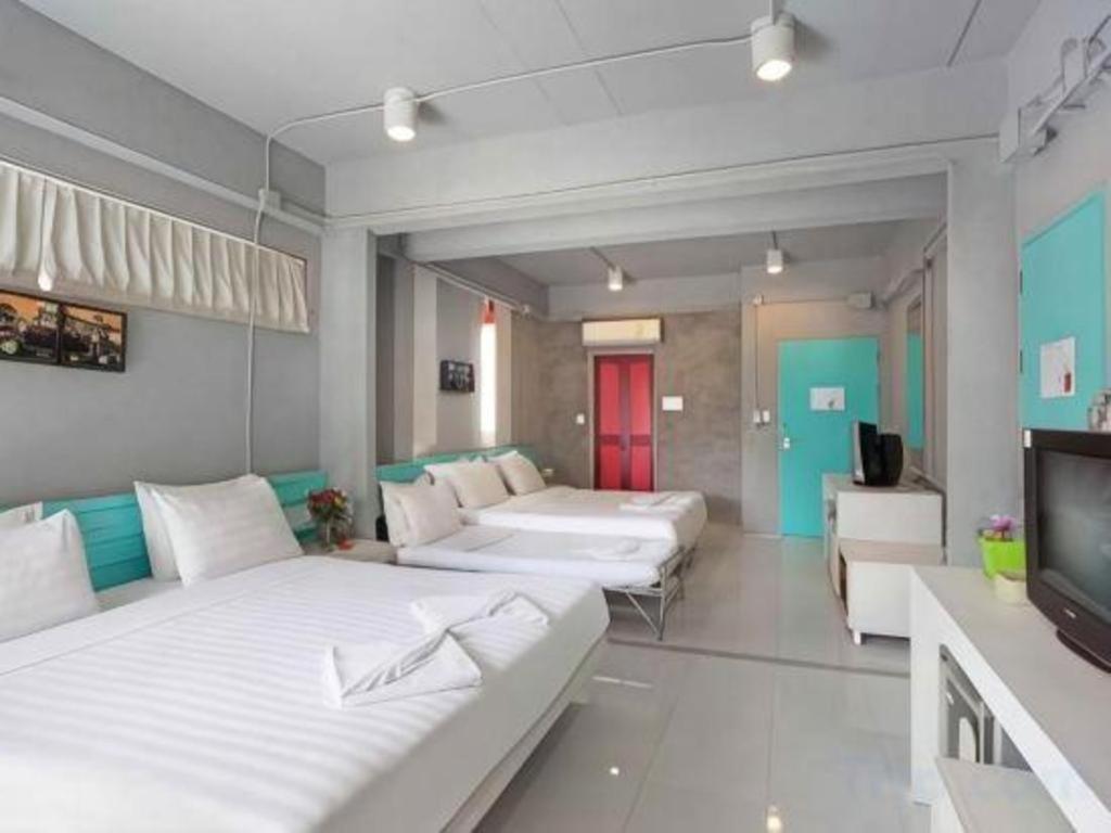Oyo 292 The Oddy Hip Hotel Patong Eksteriør bilde