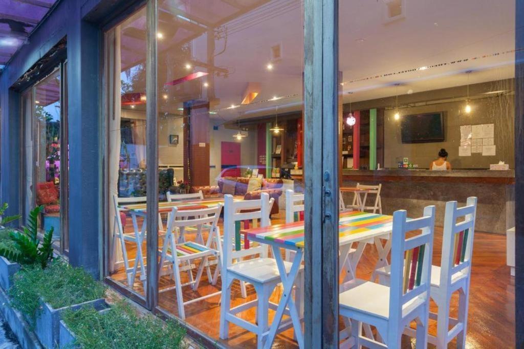 Oyo 292 The Oddy Hip Hotel Patong Eksteriør bilde
