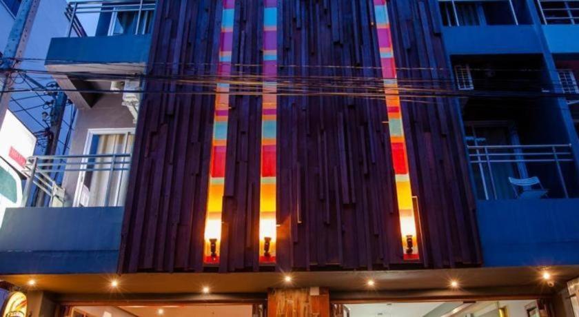 Oyo 292 The Oddy Hip Hotel Patong Eksteriør bilde