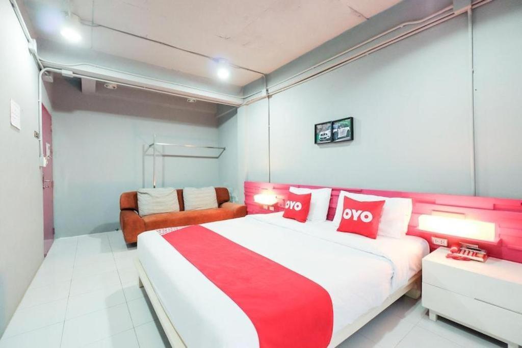Oyo 292 The Oddy Hip Hotel Patong Eksteriør bilde