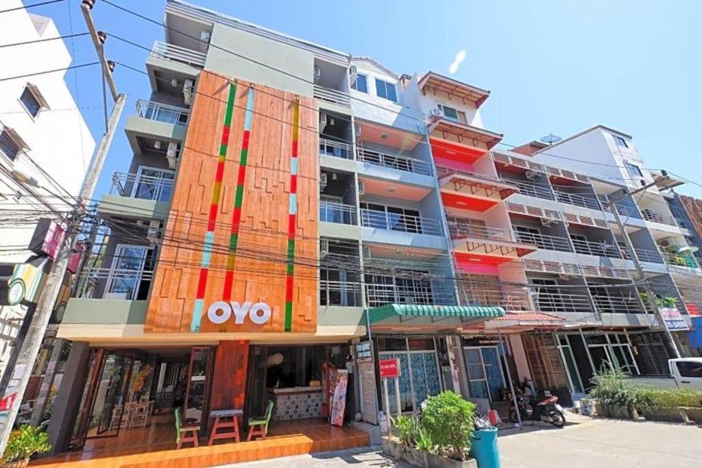 Oyo 292 The Oddy Hip Hotel Patong Eksteriør bilde
