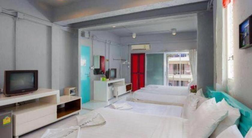 Oyo 292 The Oddy Hip Hotel Patong Eksteriør bilde